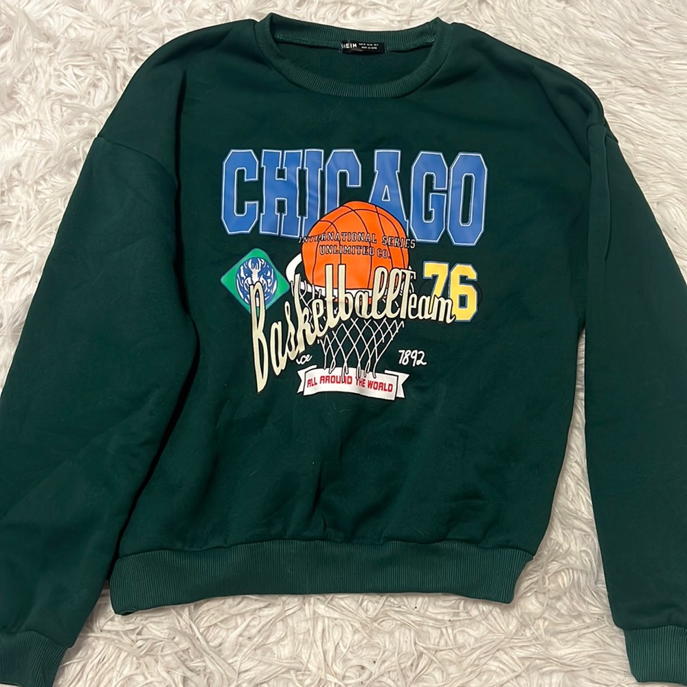 SHEIN green crewneck